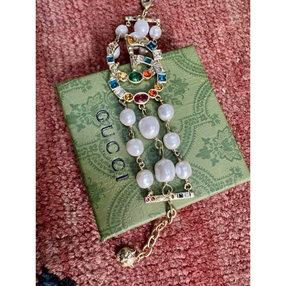Gucci GG Vintage Pearls and Crystal Row Layered Double G Chain Bracelet - Picture 5 of 8